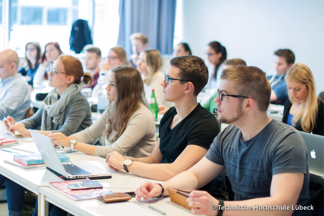 Mehr als 40 Studiengänge